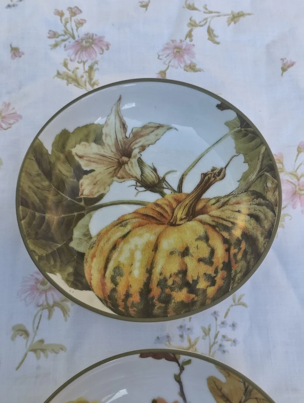 Set of 4 Williams-Sonoma Acorn Pumpkin Sunflower Dip Dishes